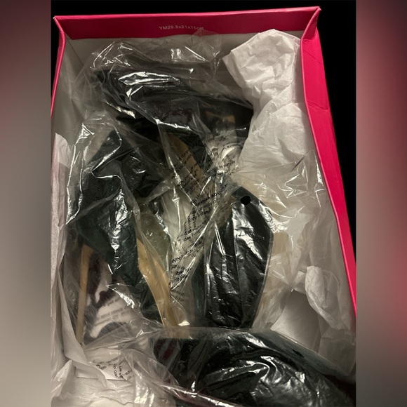 Evergreen Velvet Lace-up Heels - Picture 4 of 7